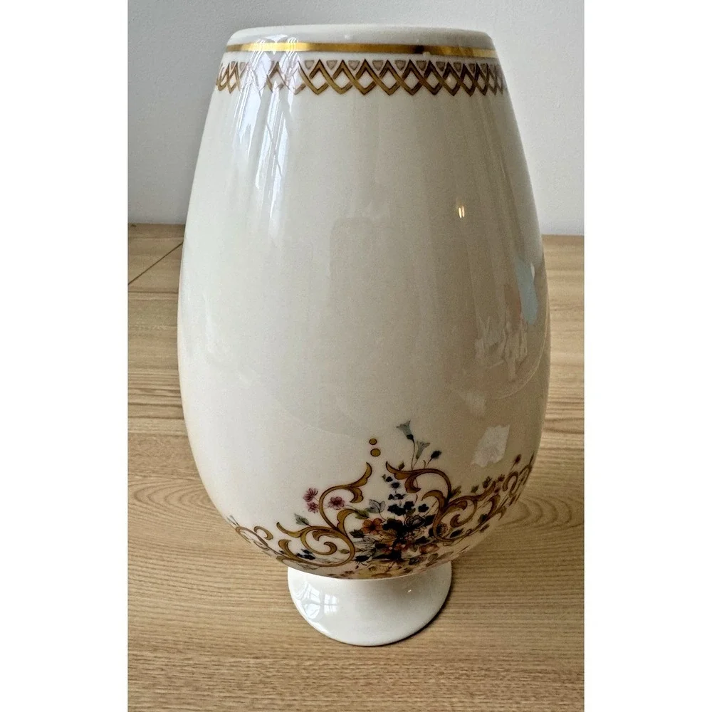 Vintage Lenox Queen's Garden 9.5